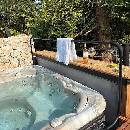 Cozy With Heated Pool