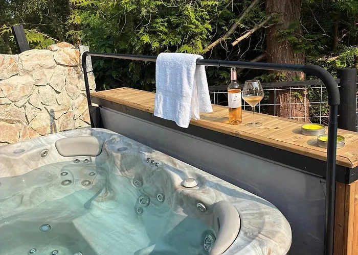 Cozy With Heated Pool