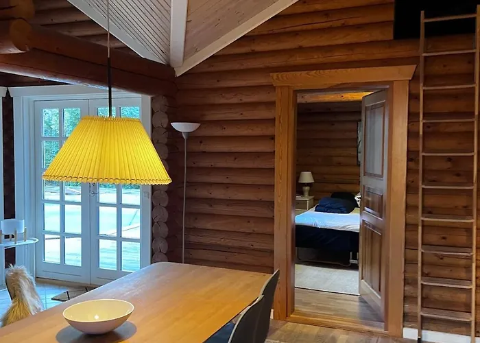 Semesterbostad Cozy With Heated Pool *